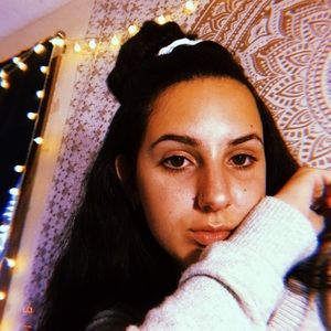 Meet your Posher, Ella